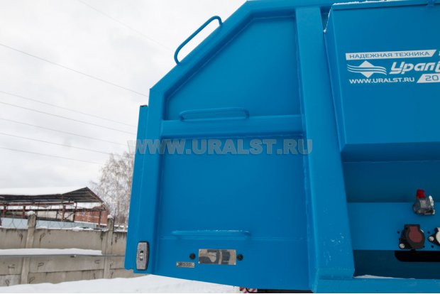 Усиленный передний борт со ступенями