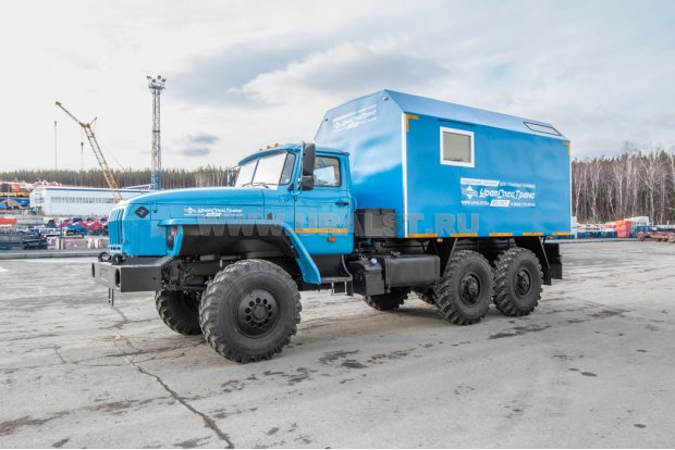 Транспортно-бытовая машина ТБМ УСТ 5453ZY-02 Урал 4320-61E5