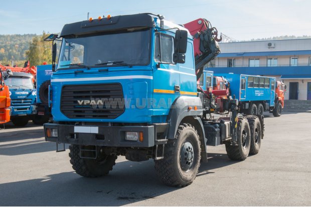 Седельный тягач с КМУ ИМ-320-04 УСТ 5453 Урал 44202-82Е5 (б/у 2020 г.в.)