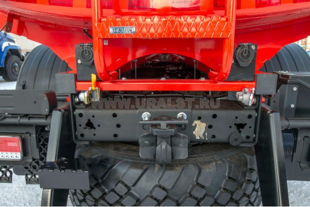 Заднее сцепное устройство