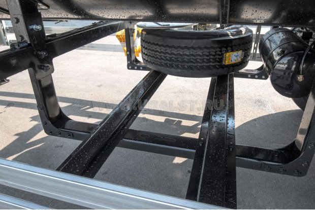 Корзина под второе запасное колесо