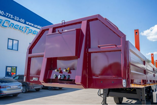 Усиленный передний борт со ступенями