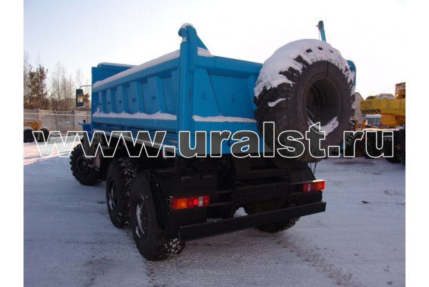 самосвал Урал