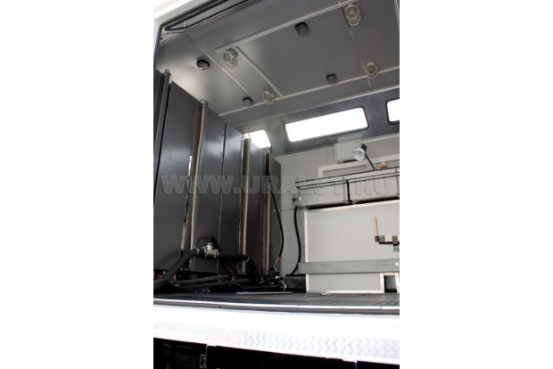 Рабочий отсек маслостанции УСТ