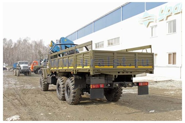 Бортовой Урал с КМУ ИМ-150