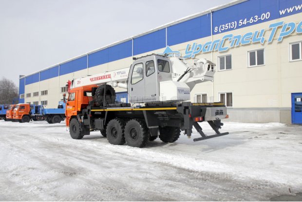 Автокран Челябинец 25 тонн