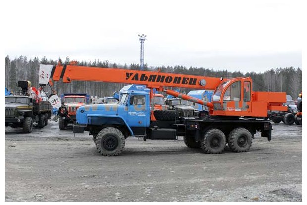 Автокран МКТ-25.5