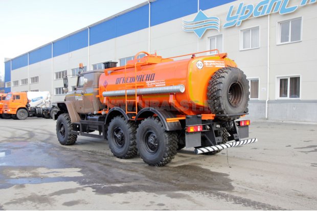 Автотопливозаправщик АТЗ-9