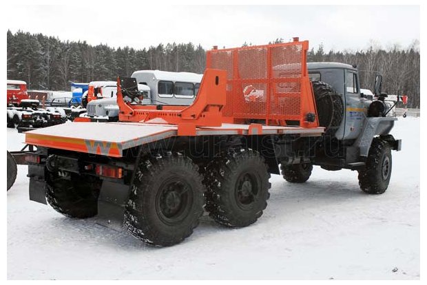 Тягач трубовозный