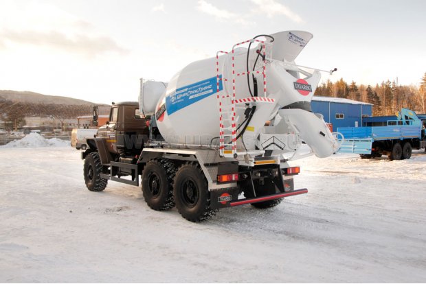 Бетоносмеситель 5ГП на шасси Урал