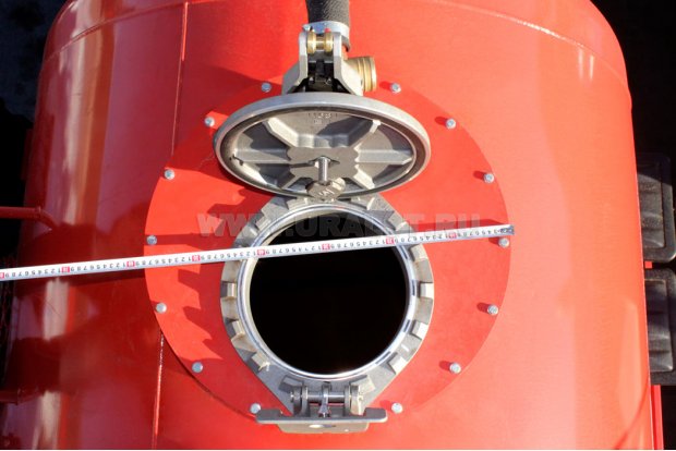 Дополнительный люк CIVACON горловины цистерны