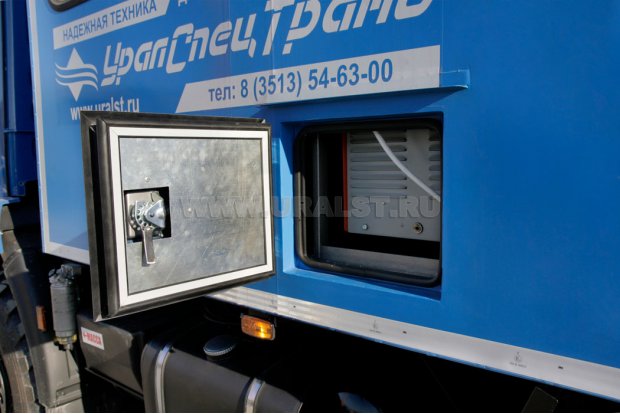 Люк рабочего отсека