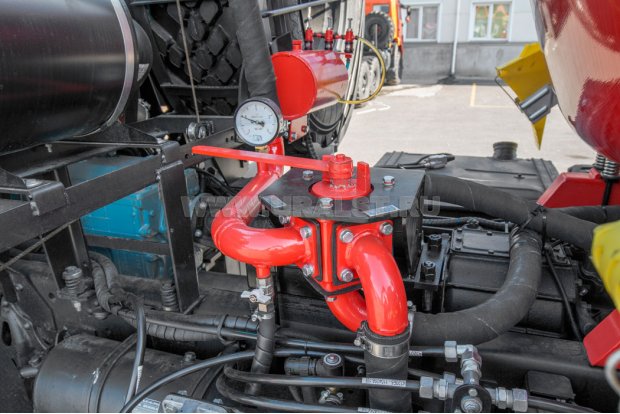 Кран управления операциями вакуумного забора /слива