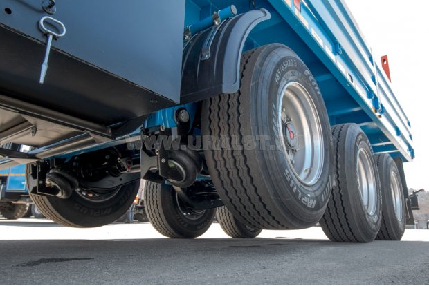 Передняя подъемная ось