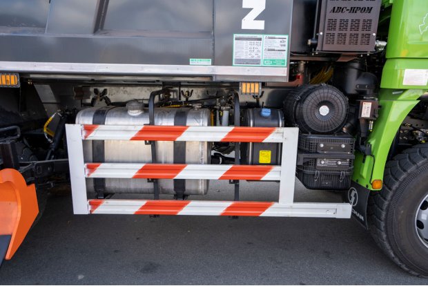 Боковая защита