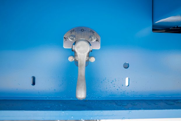 Кран управления стояночным тормозом