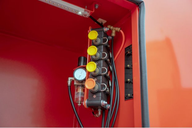 Пневмоуправление донными клапанами