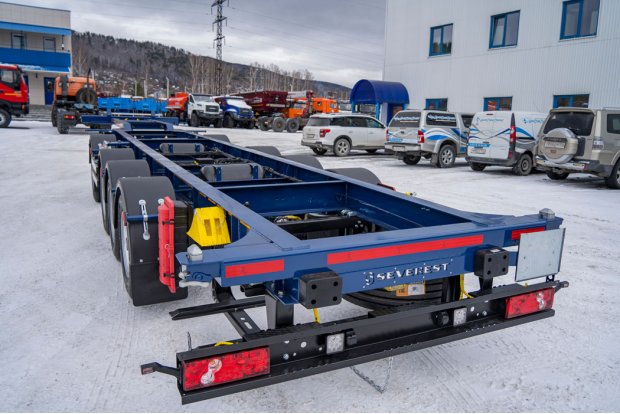 Грузовая платформа полуприцепа