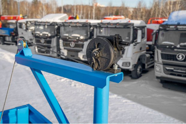 Укосина ДЗК с лебёдкой