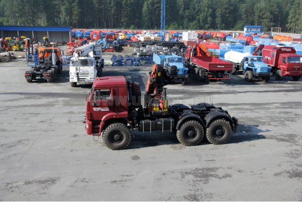 Седельный тягач Камаз 65221-43 с КМУ Palfinger PK-30002-K