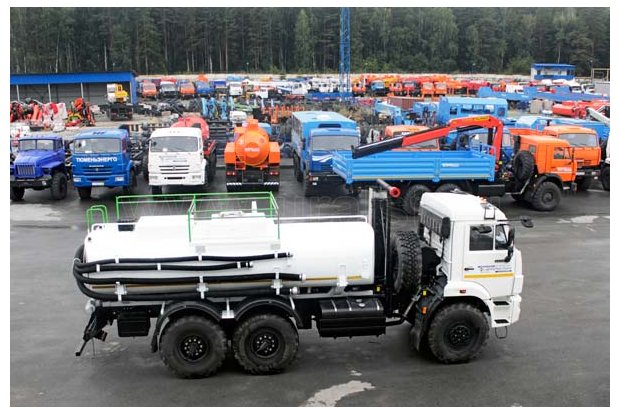 Автоцистерн нефтепромысловая АЦН-10
