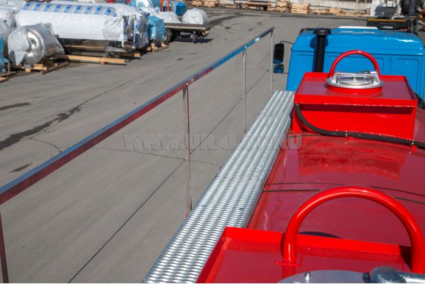 Площадка обслуживания цистерны