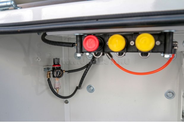 Блок пневмоуправления донным клапаном