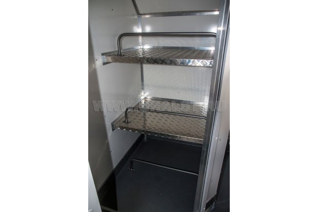 Полки багажного отсека