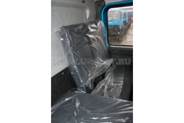 Пассажирские сиденья