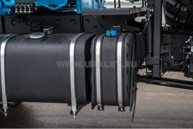 Бак с реагентом