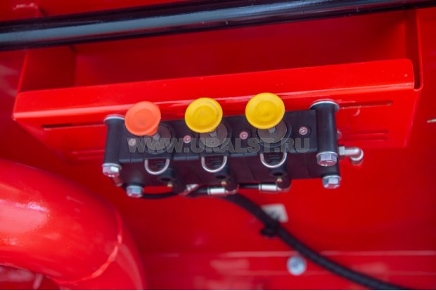 Пневмоуправление донным клапаном