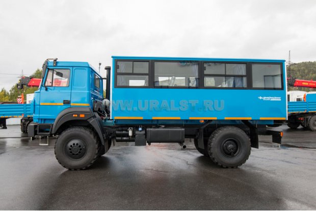 Автобус вахтовый Урал 32552-3020-79Е5 ГПА 