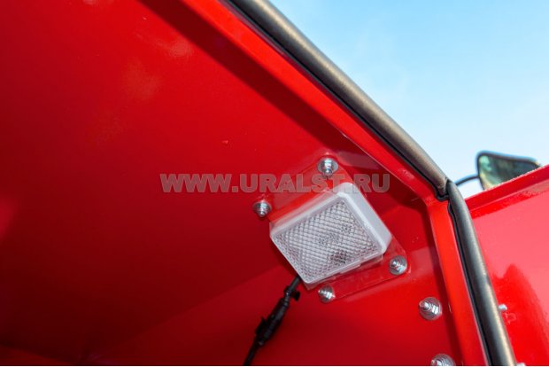 Плафон освещения отсека