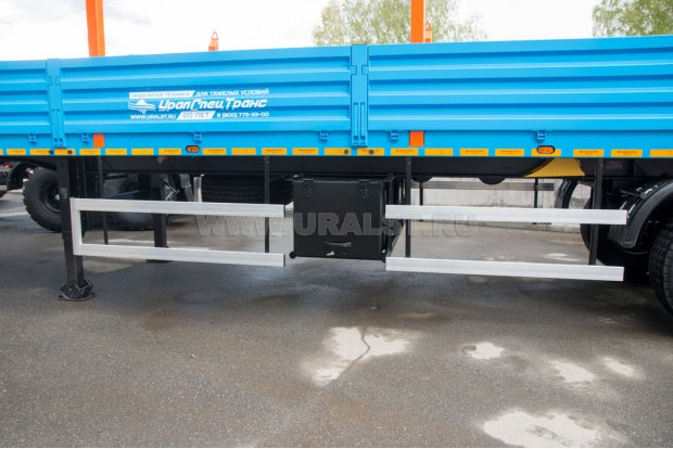 Боковая защита полуприцепа