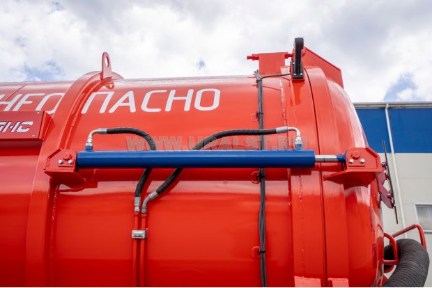 Гидроцилиндр открывающегося днища