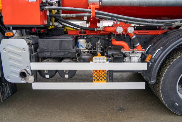 Боковая защита