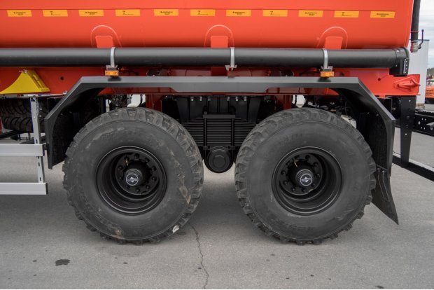 Оси полуприцепа