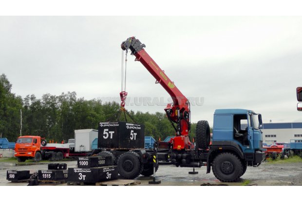 Седельный тягач Урал 63701М с КМУ ИТ-180