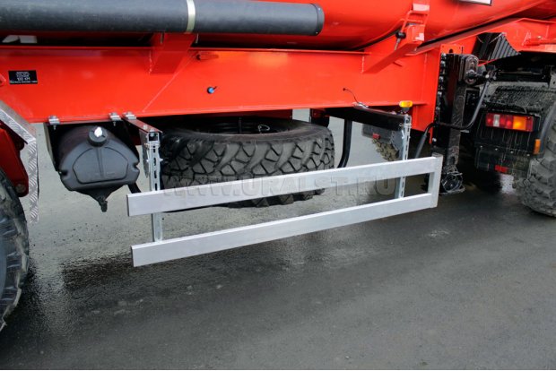 Боковая защита полуприцепа УСТ