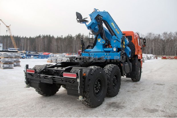 Седельный тягач с КМУ ИМ-240 УСТ 54531Т Камаз 53504-6030-50