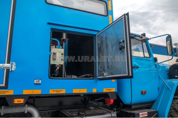 Люк обслуживания оборудование ППУА