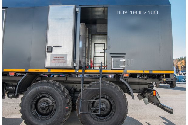 Вход в кузов-фургон