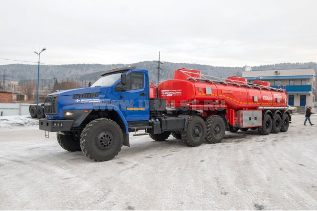 Полуприцеп цистерна ППЦ 26-32Л-3Н УСТ 9465 рамная, насос, пневмоподвеска 