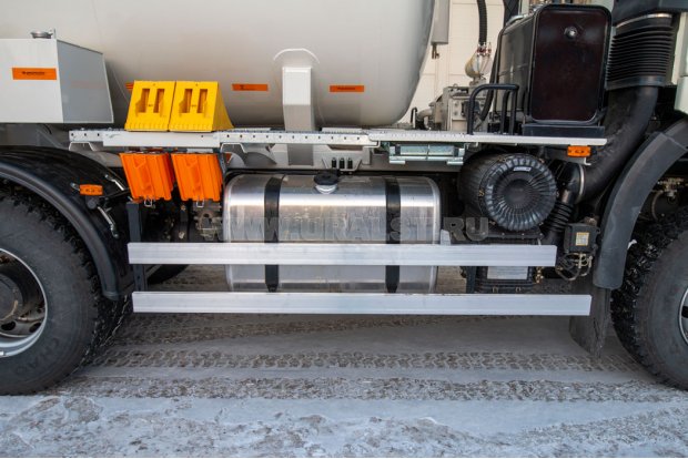 Боковая защита