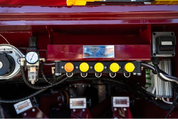 Блок пневмоуправления донными клапанами