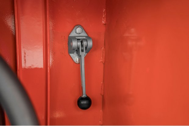 Рычаг управления донным клапаном