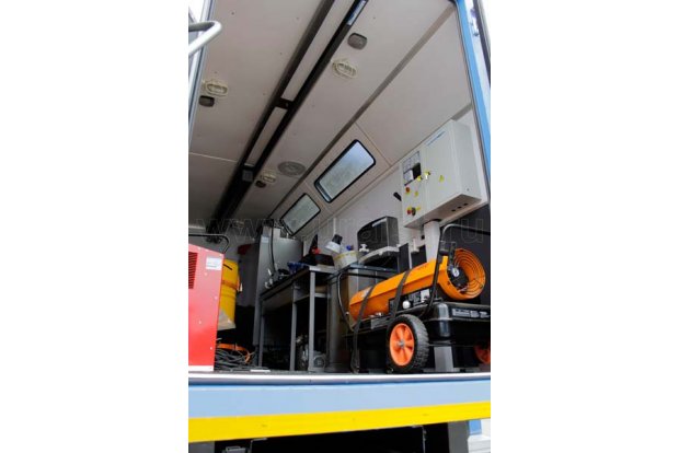 Рабочий отсек маслостанции Камаз