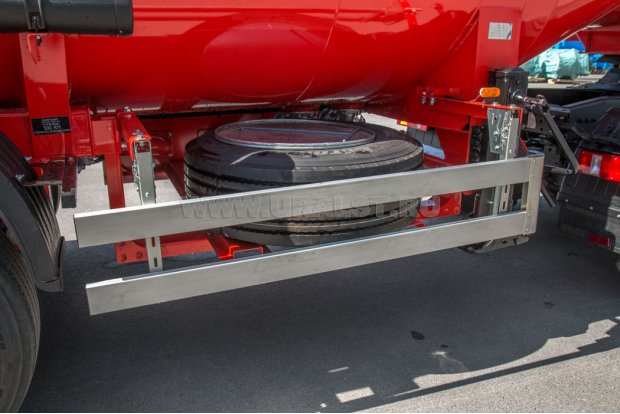 Боковая защита