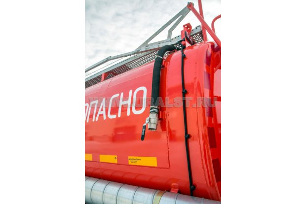 Шланг для слива разлитых нефтепродуктов