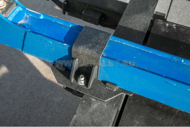 Крепление коника к платформе